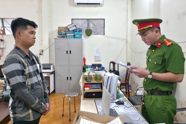 Khởi tố, bắt tạm giam đối tượng cho vay lãi nặng thu lợi hơn 1,2 tỷ đồng
