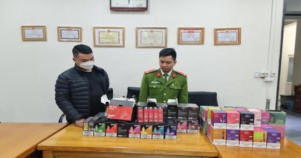 ‘Nóng’ tình trạng buôn lậu thuốc lá điện tử dịp cận Tết ‘Nóng’ tình trạng buôn lậu thuốc lá điện tử dịp cận Tết