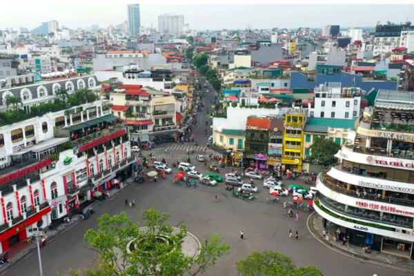 Hà Nội phân luồng giao thông khu vực quảng trường Đông Kinh - Nghĩa Thục