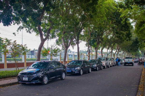 Công đoàn Bến Tre tổ chức Caravan "Xuân đoàn viên" Công đoàn Bến Tre tổ chức Caravan "Xuân đoàn viên"