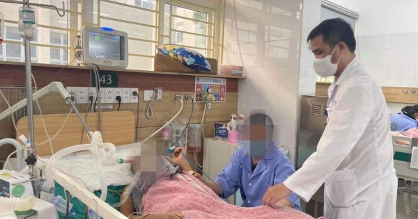 Cục ATTP đề nghị điều tra, truy xuất tận cùng nguồn gốc rượu gây ngộ độc tại Mê Linh Cục ATTP đề nghị điều tra, truy xuất tận cùng nguồn gốc rượu gây ngộ độc tại Mê Linh