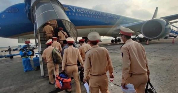 Cục CSGT xuất quân tăng cường phòng chống dịch cho TP.Hồ Chí Minh