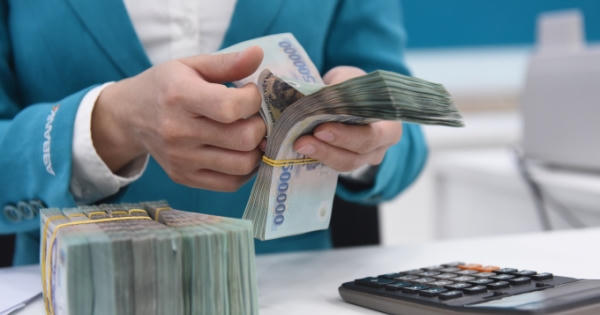 Không hạ chuẩn cho vay nhưng cần linh hoạt trong chính sách "đẩy" vốn