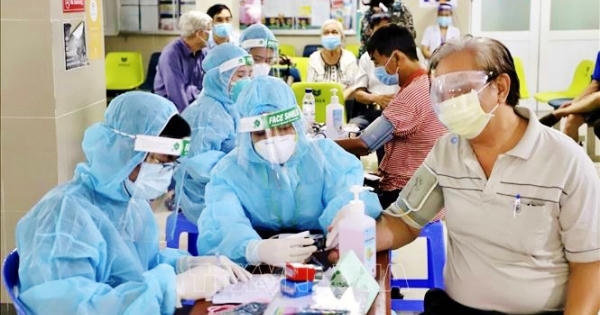 Hà Nội: Sau 3 lần xét nghiệm, phát hiện 3 người dương tính SARS-CoV-2