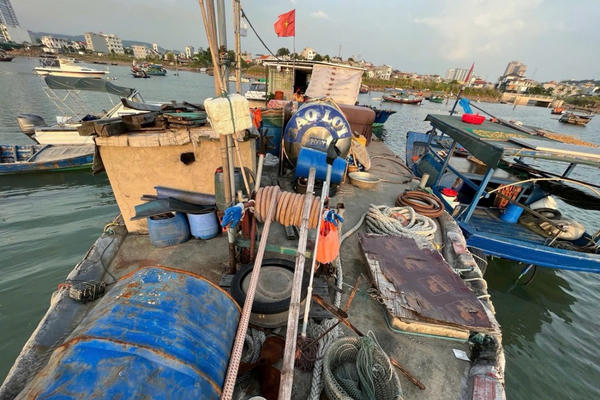 Quảng Ninh: Tạm giữ 1.000 lít dầu Diezen không có hóa đơn chứng từ hợp pháp