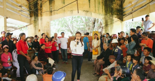 Mỹ Tâm tiếp tục thực hiện chuyến từ thiện kết hợp cinetour ngay tại quê nhà