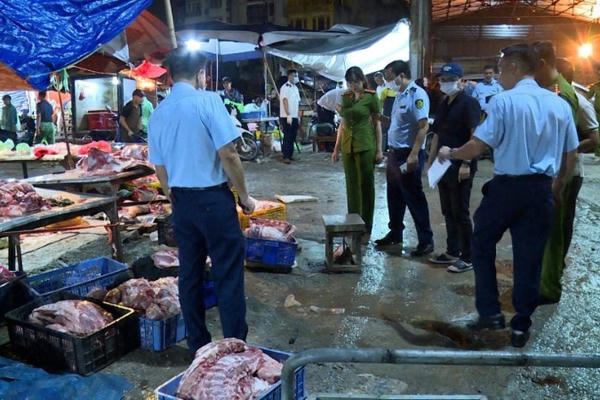 Hà Nội xử lý dứt điểm các tụ điểm kinh doanh tự phát và hoạt động giết mổ gia súc, gia cầm