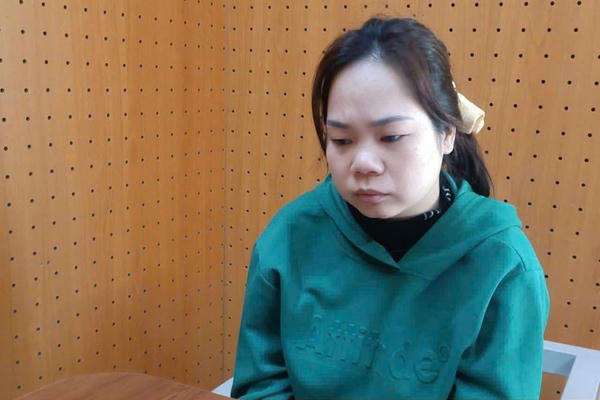 Chủ quán karaoke giữ người trái luật, ép các cô gái tiếp khách trong nhiều năm Chủ quán karaoke giữ người trái luật, ép các cô gái tiếp khách trong nhiều năm