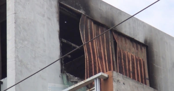TP HCM: Cháy nhà vì để tàn thuốc lá rơi xuống nệm