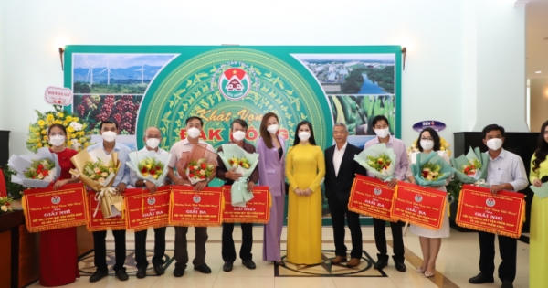 Hoa hậu Khánh Ngân hội ngộ Á khôi Bùi Minh Anh, Ngô Mỹ Hải