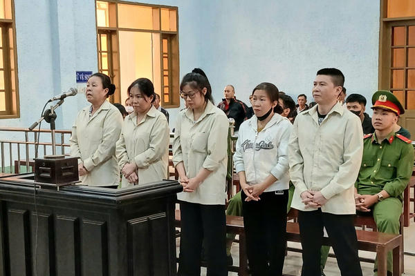 Án chung thân dành cho kẻ lôi kéo mẹ và anh em ruột buôn bán ma tuý