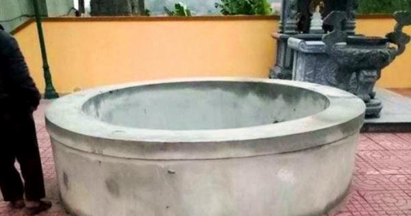 Nghệ An: Phát hiện thi thể người phụ nữ dưới giếng nước trước cổng bệnh viện