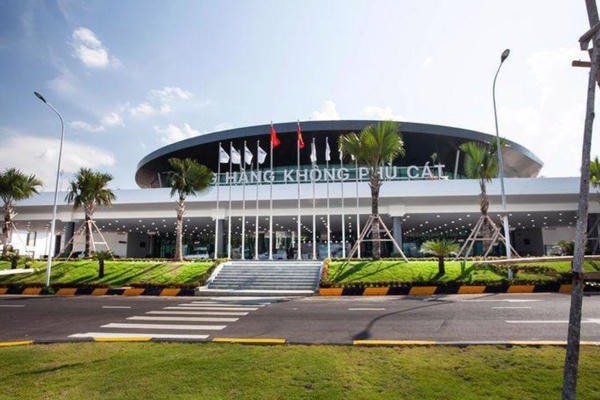 Tăng cường các chuyến bay đêm từ Hà Nội và TP HCM đi, đến Bình Định