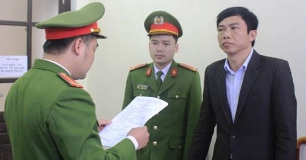 Kế toán xã tham ô tiền làm đường nông thôn mới