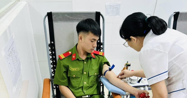 Thanh Hoá: Chiến sĩ công an hiến máu cứu người qua cơn nguy kịch