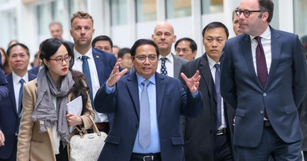 Thủ tướng thăm 'thung lũng Silicon' của châu Âu, đề nghị Hà Lan hỗ trợ xây dựng Brainport tại Hà Nội