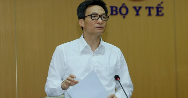 Phó Thủ tướng Vũ Đức Đam kêu gọi làm ngay 5 việc để chiến thắng dịch Covid -19 Phó Thủ tướng Vũ Đức Đam kêu gọi làm ngay 5 việc để chiến thắng dịch Covid -19