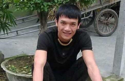 Đi gặt thuê bị đánh, bắt phải đóng tiền bảo kê Đi gặt thuê bị đánh, bắt phải đóng tiền bảo kê