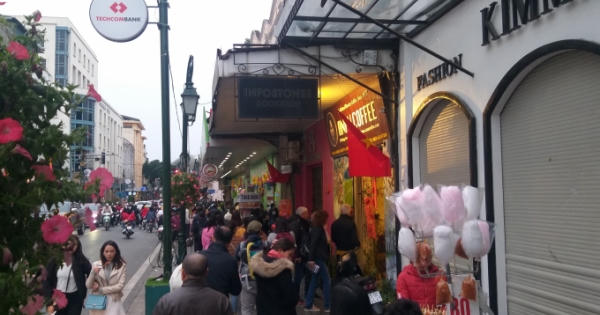 Hàng nghìn du khách đổ về Thủ đô du xuân đầu năm