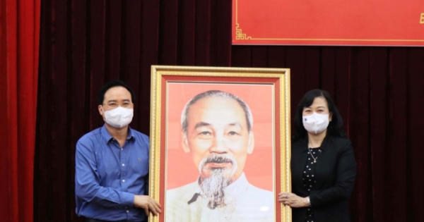 Đoàn công tác của Ban Tuyên giáo Trung ương làm việc tại Bắc Ninh Đoàn công tác của Ban Tuyên giáo Trung ương làm việc tại Bắc Ninh