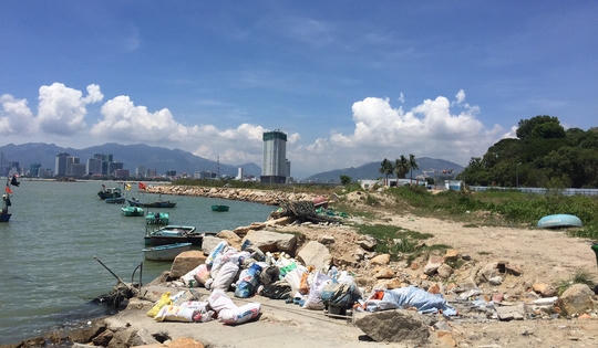 Thu hồi dự án Nha Trang Sao lấn biển