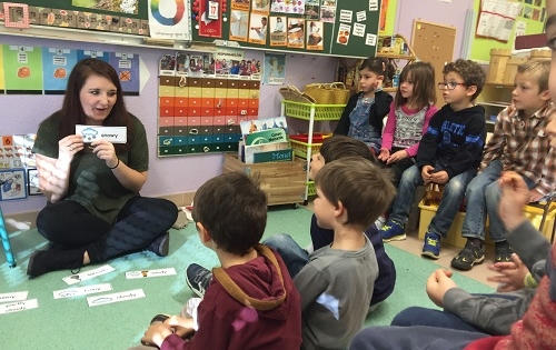 Tiêu chuẩn khắt khe đối với giáo viên mầm non ở nước phát triển Tiêu chuẩn khắt khe đối với giáo viên mầm non ở nước phát triển