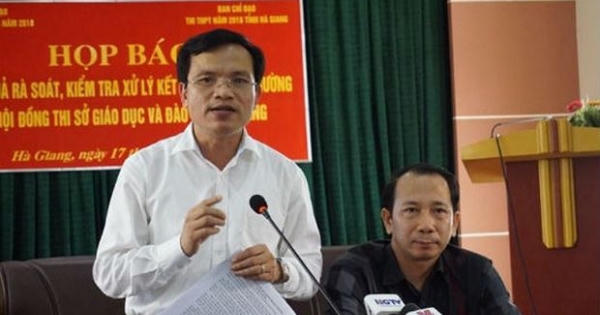 Ai nhắn tin để Phó phòng 'phù phép' các bài thi ở Hà Giang?
