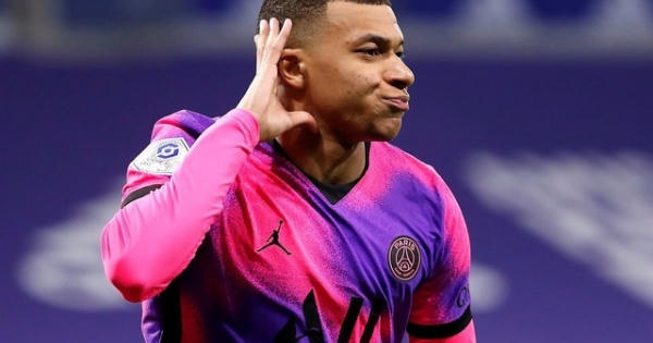 Mbappe: "Tôi tin mình giỏi hơn Messi và Ronaldo"