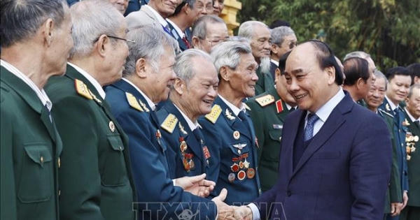Chủ tịch nước gặp mặt các cựu chiến binh Bộ đội Tên lửa Phòng không và Sư đoàn 361 Chủ tịch nước gặp mặt các cựu chiến binh Bộ đội Tên lửa Phòng không và Sư đoàn 361