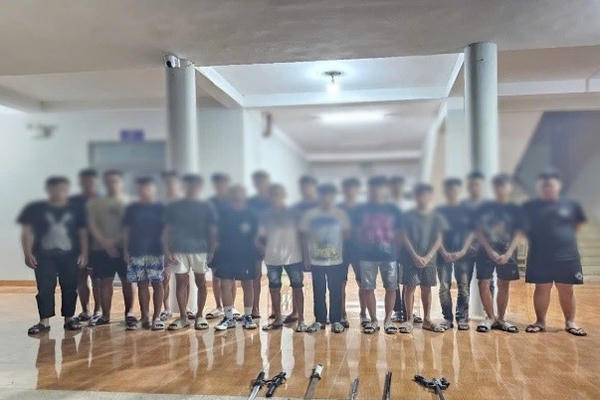 Hà Nội:  Bắt giữ 22 đối tượng mang hung khí đánh nhau, gây rối trật tự công cộng