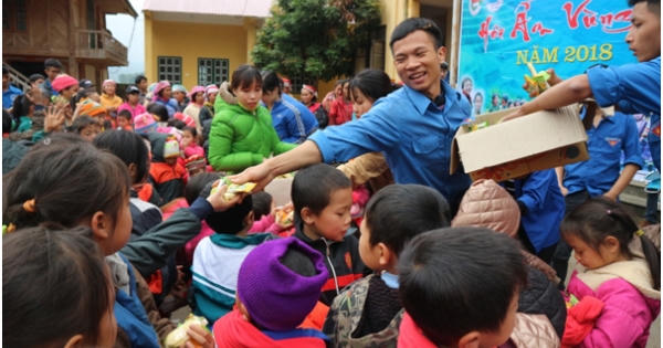 Hơi ấm vùng cao “Chung một tấm lòng”