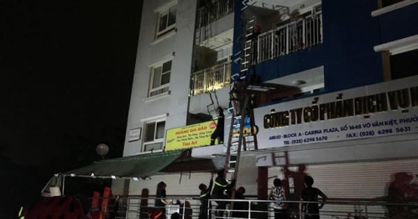 Ai sẽ bồi thường vụ cháy khiến 13 người chết ở chung cư Carina Plaza? Ai sẽ bồi thường vụ cháy khiến 13 người chết ở chung cư Carina Plaza?