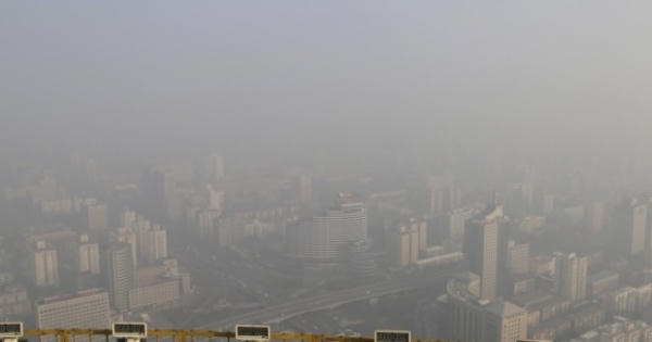 Bắc Kinh tiếp tục phát báo động đỏ cảnh báo ô nhiễm không khí Bắc Kinh tiếp tục phát báo động đỏ cảnh báo ô nhiễm không khí