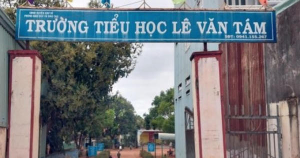 Một trường học tại Gia Lai phải trả lại hơn 140 triệu đồng do lạm thu