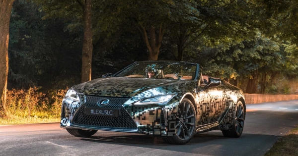Lexus mang biến thể mui trần của LC đến Goodwood 2019