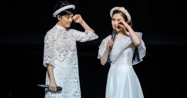 Hương Tràm lấy trọn trái tim hàng ngàn khán giả trong Live show đầu đời Hương Tràm lấy trọn trái tim hàng ngàn khán giả trong Live show đầu đời