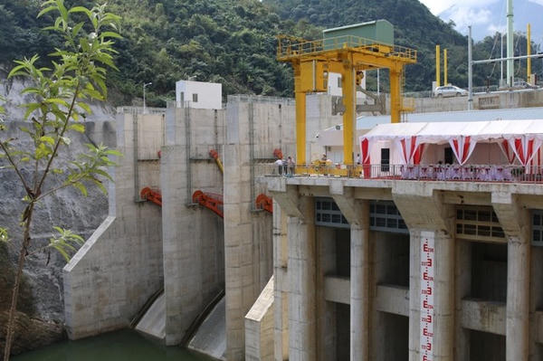 Công ty CP Thuỷ điện Trung Thu làm sai lệch số liệu quan trắc, giám sát tài nguyên nước Công ty CP Thuỷ điện Trung Thu làm sai lệch số liệu quan trắc, giám sát tài nguyên nước