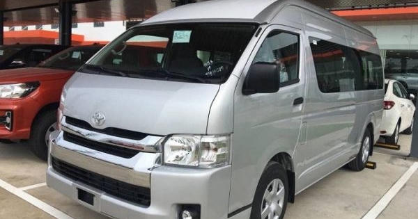 Bảng giá xe Toyota tháng 07/2020: Ra mắt 3 xe nhập khẩu mới