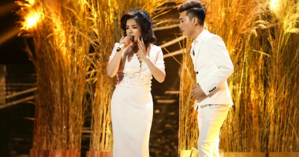 Thần tượng Bolero: Quang Lê đốt "đuốc thần" giúp 6 học trò "bùng nổ" khiến Ngọc Sơn giật mình Thần tượng Bolero: Quang Lê đốt "đuốc thần" giúp 6 học trò "bùng nổ" khiến Ngọc Sơn giật mình