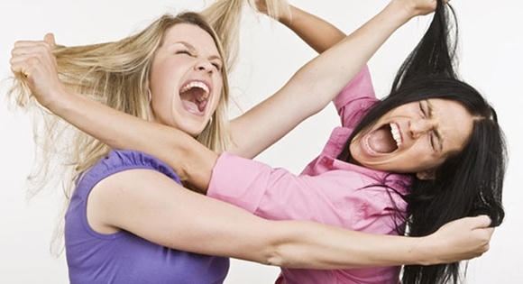 Bảy tội dễ phạm phải khi 'lửa ghen' làm mờ lý trí