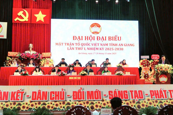 Khai mạc Đại hội đại biểu MTTQ Việt Nam tỉnh An Giang lần thứ I Khai mạc Đại hội đại biểu MTTQ Việt Nam tỉnh An Giang lần thứ I