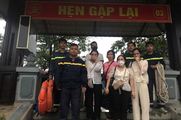 Lực lượng Cảnh sát PCCC&CNCH kịp thời cứu nạn, khắc phục hậu quả do giông lốc tại Hà Nội