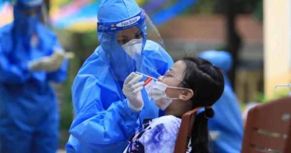 Hà Nội dự kiến tiêm vắc xin COVID-19 mũi 3 cho người trên 18 tuổi