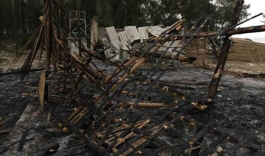 Thanh Hóa: Bà hỏa ghé thăm ngày tết, một nhà hàng biến thành tro bụi