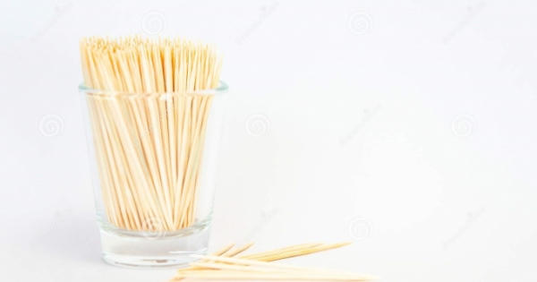 Nuốt phải tăm nhọn trong lúc nhậu, bị găm vào tim suốt 4 năm