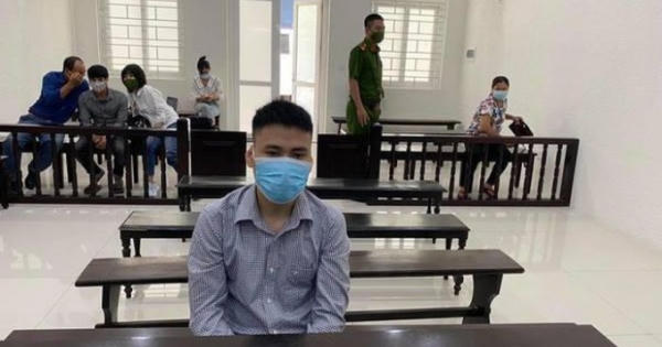 Không thể "nối lại tình xưa", tài xế taxi sát hại người tình bằng 22 nhát dao oan nghiệt