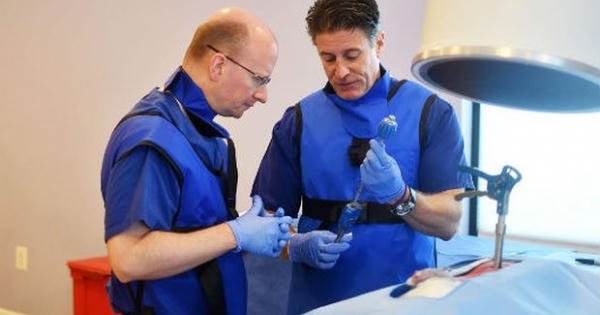 Kiếm tiền trên thân xác người chết: Phát hiện đáng sợ