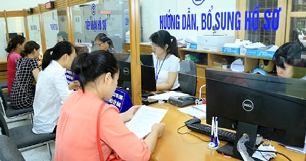 Đẩy mạnh phân cấp thủ tục hành chính và cắt giảm, đơn giản hóa thủ tục hành chính nội bộ