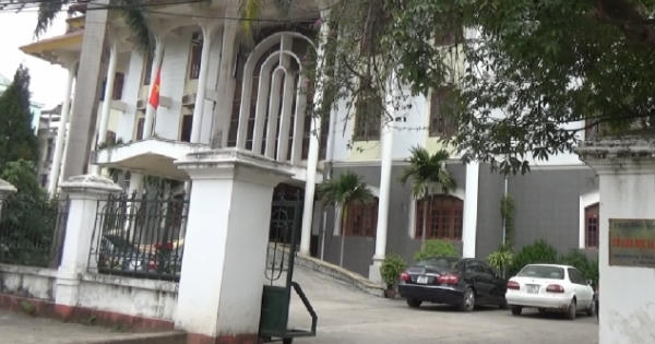 Vụ clip nữ sinh đánh nhau: Sở Giáo dục Bắc Giang có “vòng vo” lo bệnh thành tích?