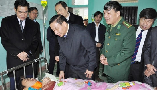 Hà Tĩnh: Bí thư Tỉnh ủy thăm và chúc Tết bà con huyện Hương Khê, Vũ Quang